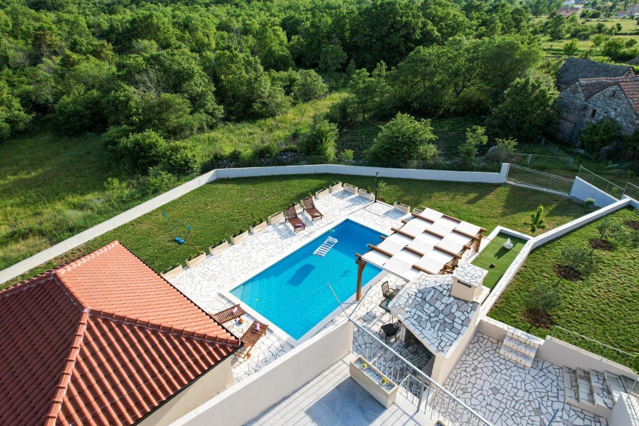 Villa Gorana For 10 With Large Private Pool Sutina Exterior photo